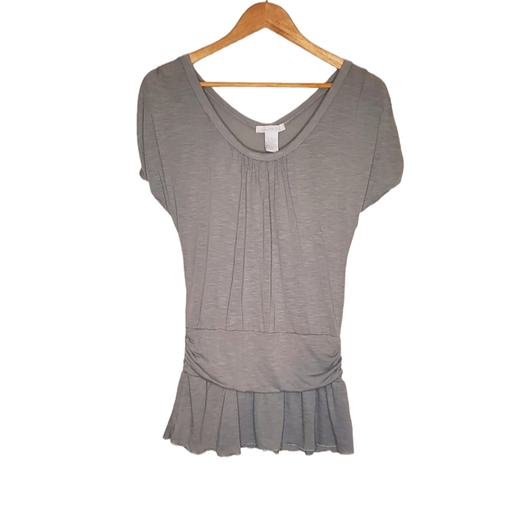 Light Gray Short Sleeve Tunic with Gathered Details